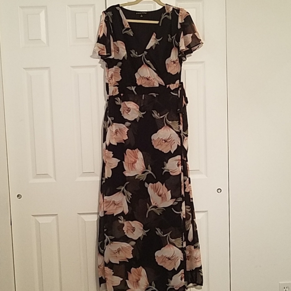Maxi black dress